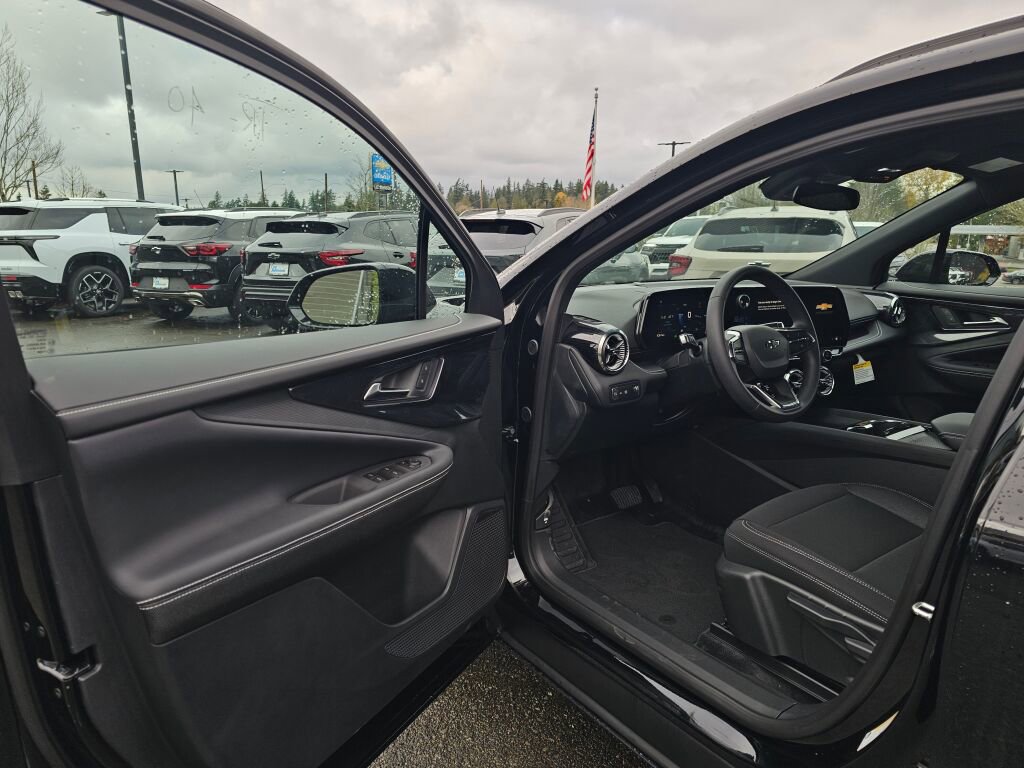 New 2026 Chevrolet Blazer EV LT w/ Midnight/Sport Edition image 10