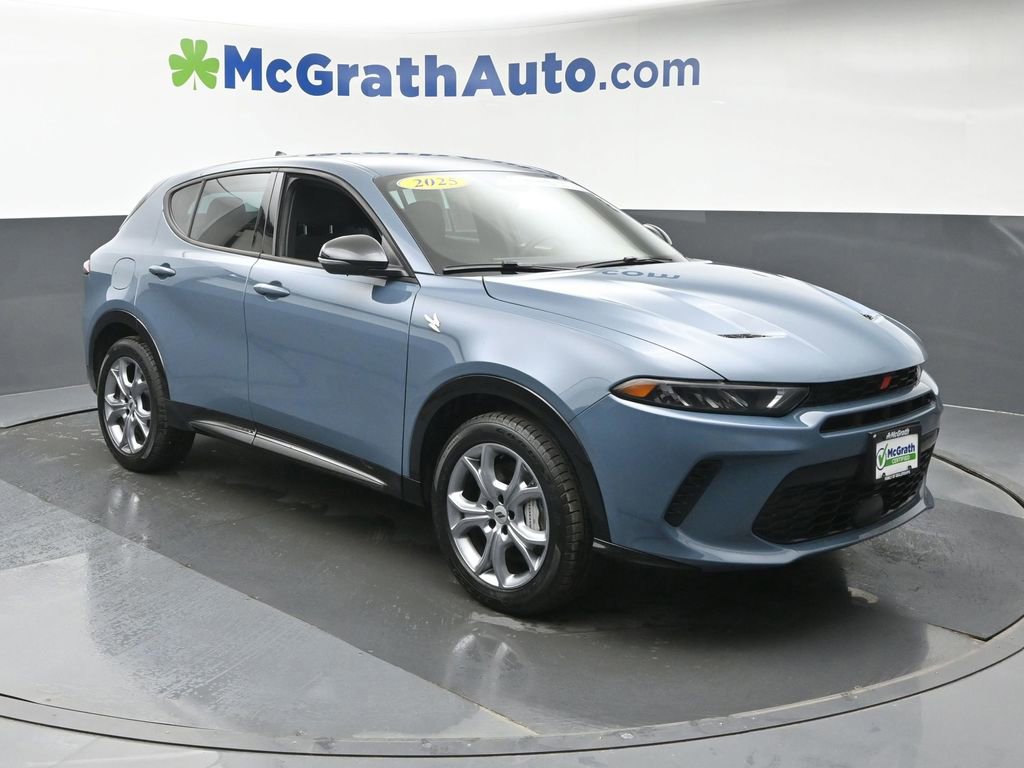 Used 2025 Dodge Hornet R/T image 2