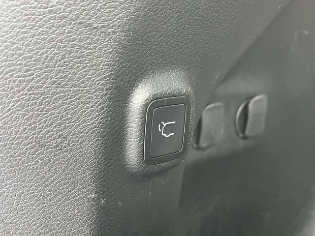 Used 2021 Jeep Cherokee Limited image 22