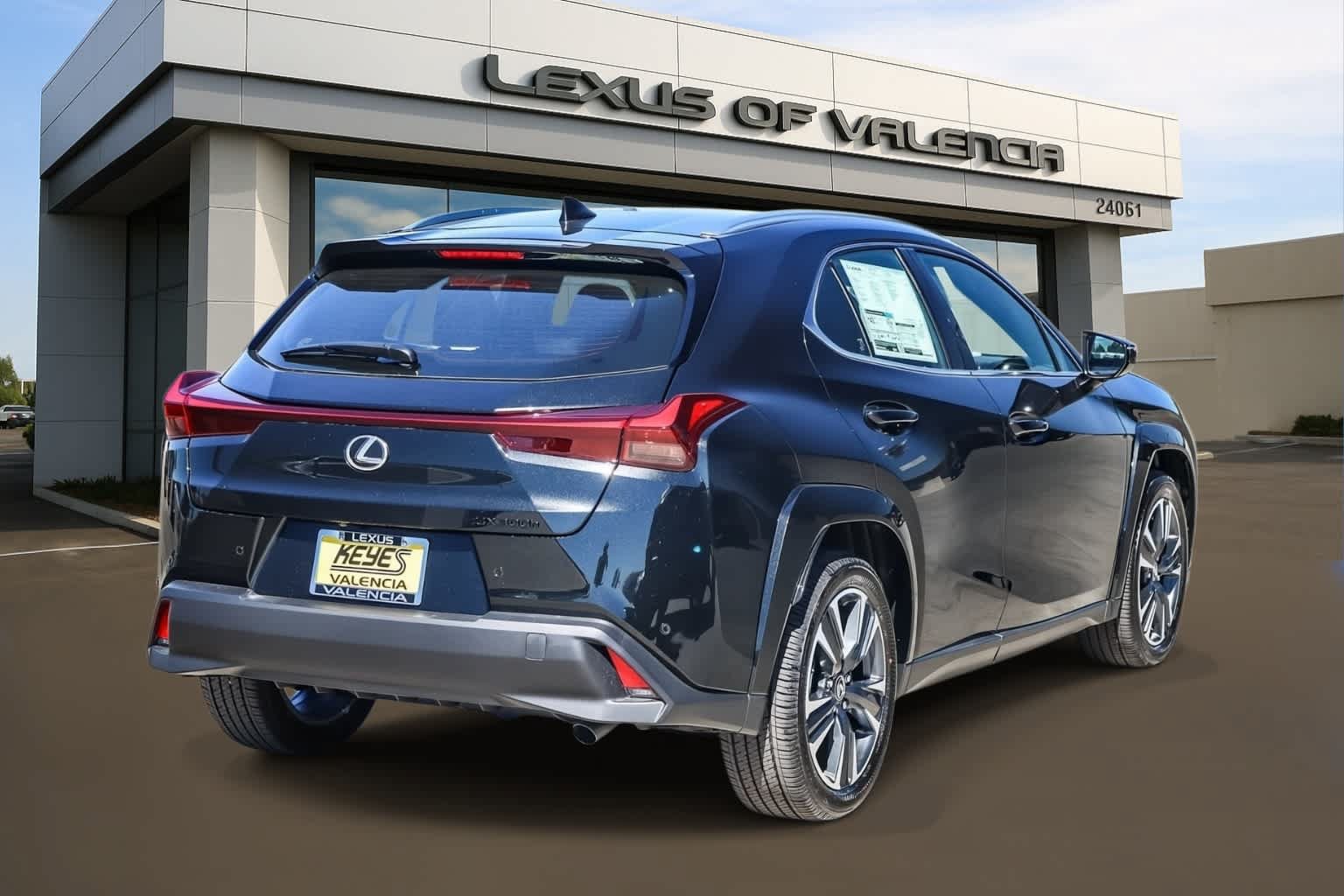 New 2026 Lexus UX 300h FWD image 4