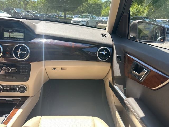 Used 2014 Mercedes-Benz GLK 350 2WD image 17