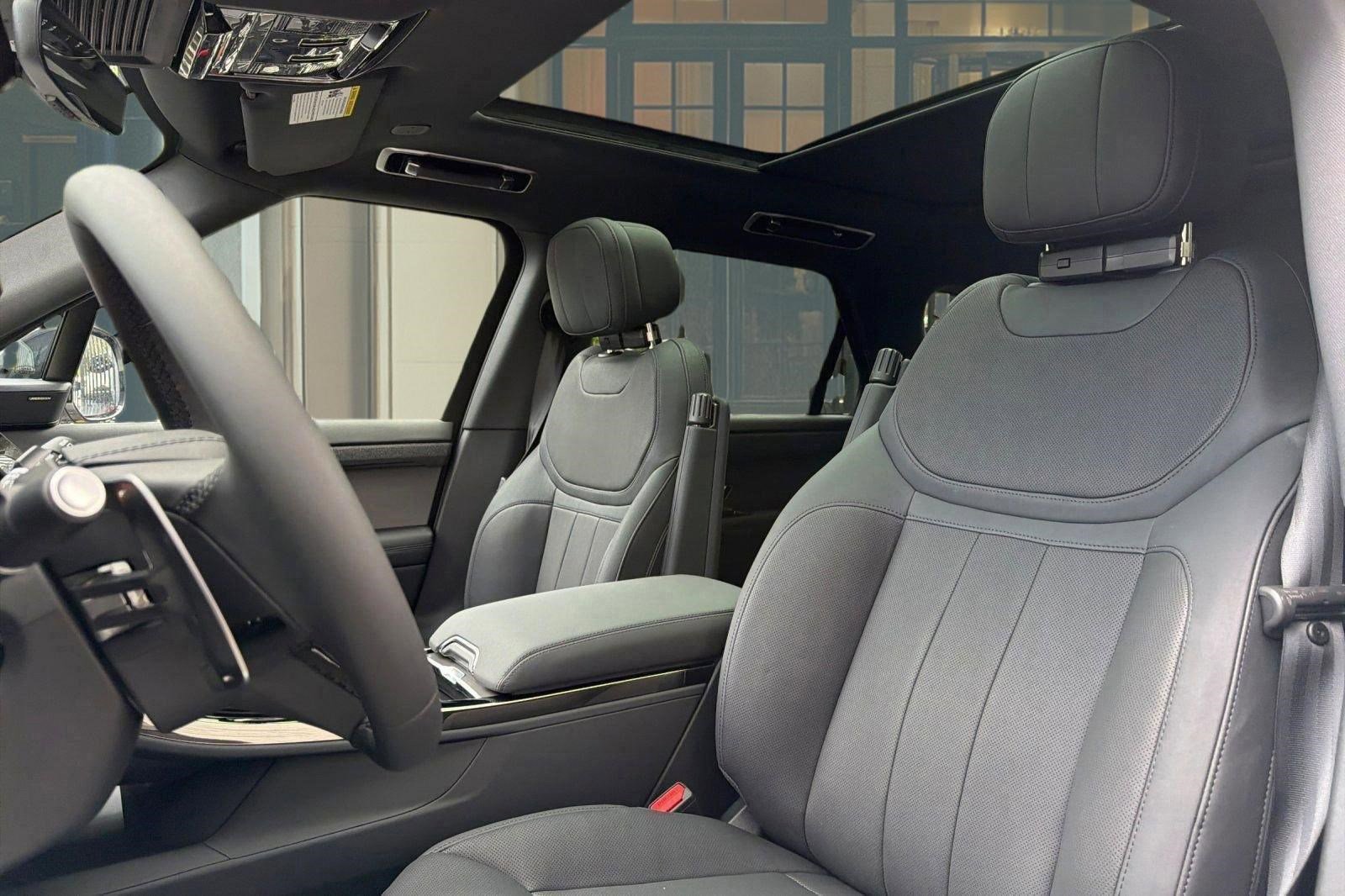 New 2026 Land Rover Range Rover Sport SE AWD/4WD image 24