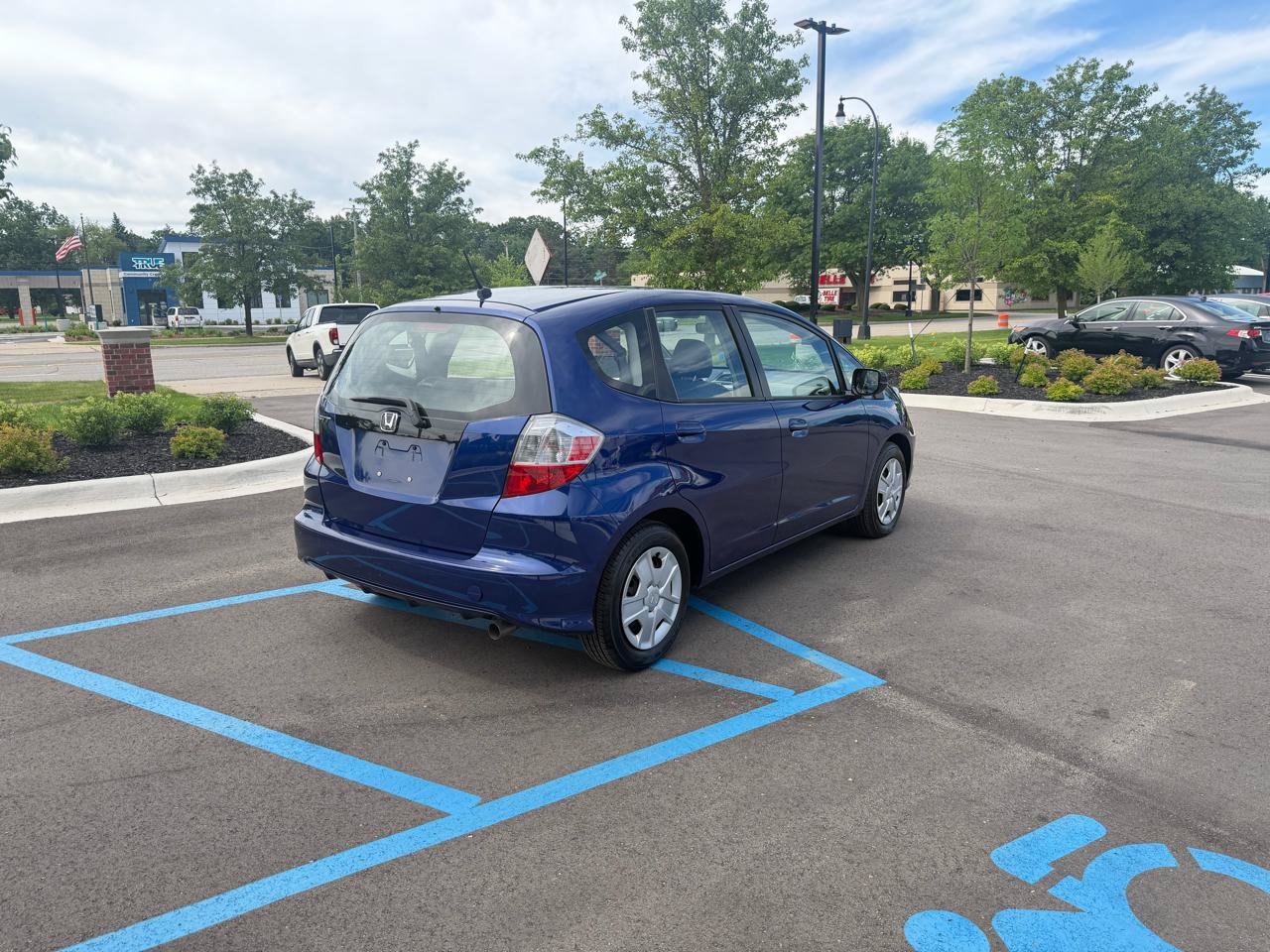 Used 2012 Honda Fit image 5
