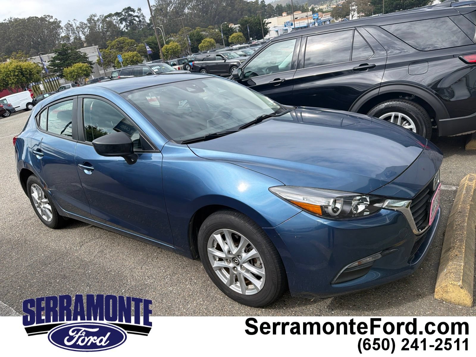 Used 2018 MAZDA MAZDA3 Sport FWD image 1
