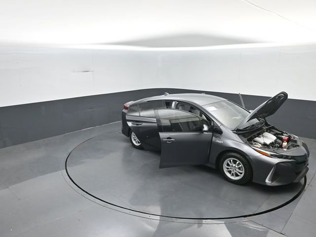 Used 2018 Toyota Prius Prime Premium FWD image 40