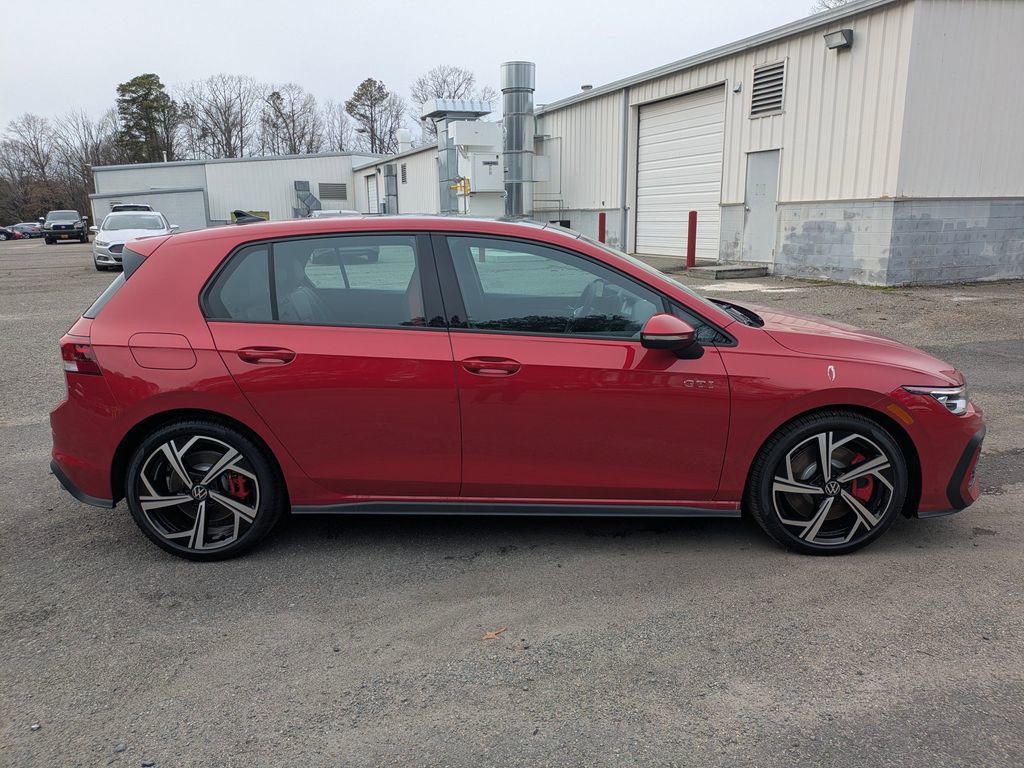 New 2026 Volkswagen GTI SE image 3
