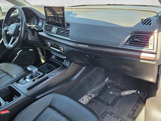 Used 2022 Audi Q5 2.0T Premium w/ Convenience Package image 21
