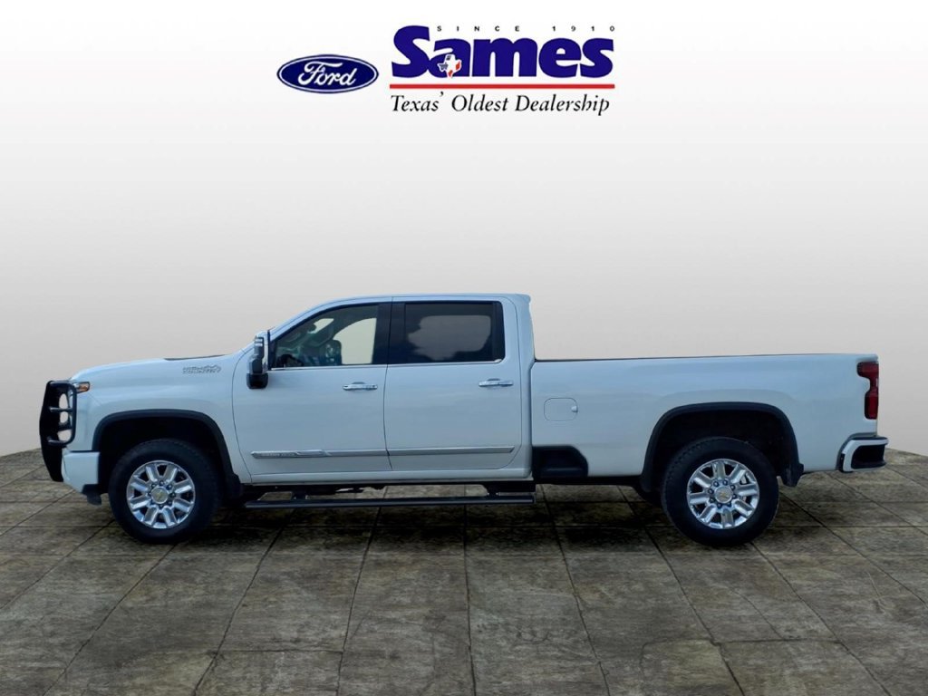 Used 2024 Chevrolet Silverado 3500 High Country w/ High Country Premium Package AWD/4WD image 9