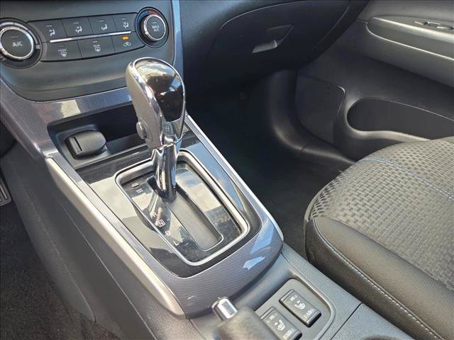 Used 2016 Nissan Sentra SR FWD image 12