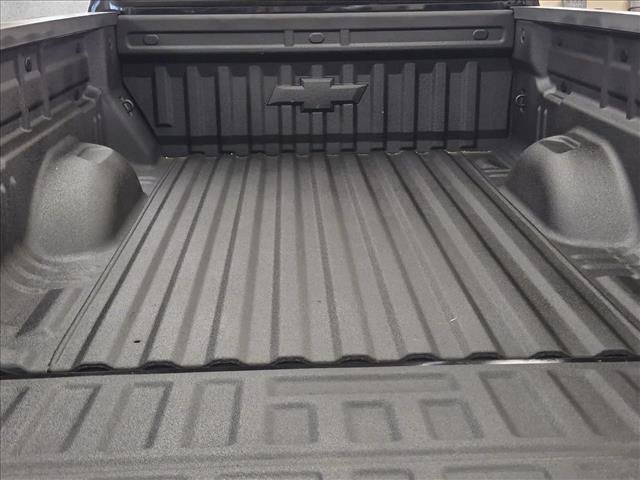 Used 2015 Chevrolet Colorado LT AWD/4WD image 6
