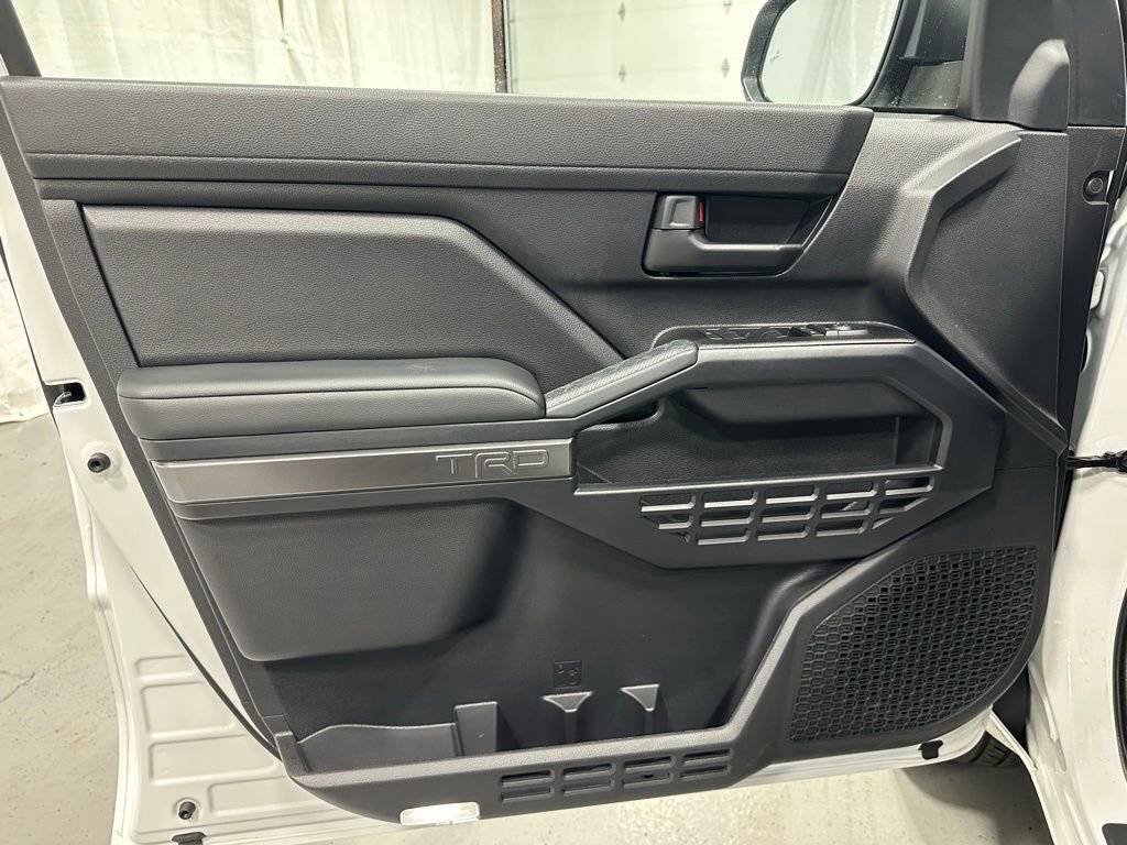 Used 2025 Toyota 4Runner TRD Sport image 8