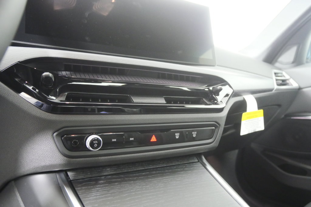 New 2026 BMW 330i Sedan w/ Convenience Package RWD image 20