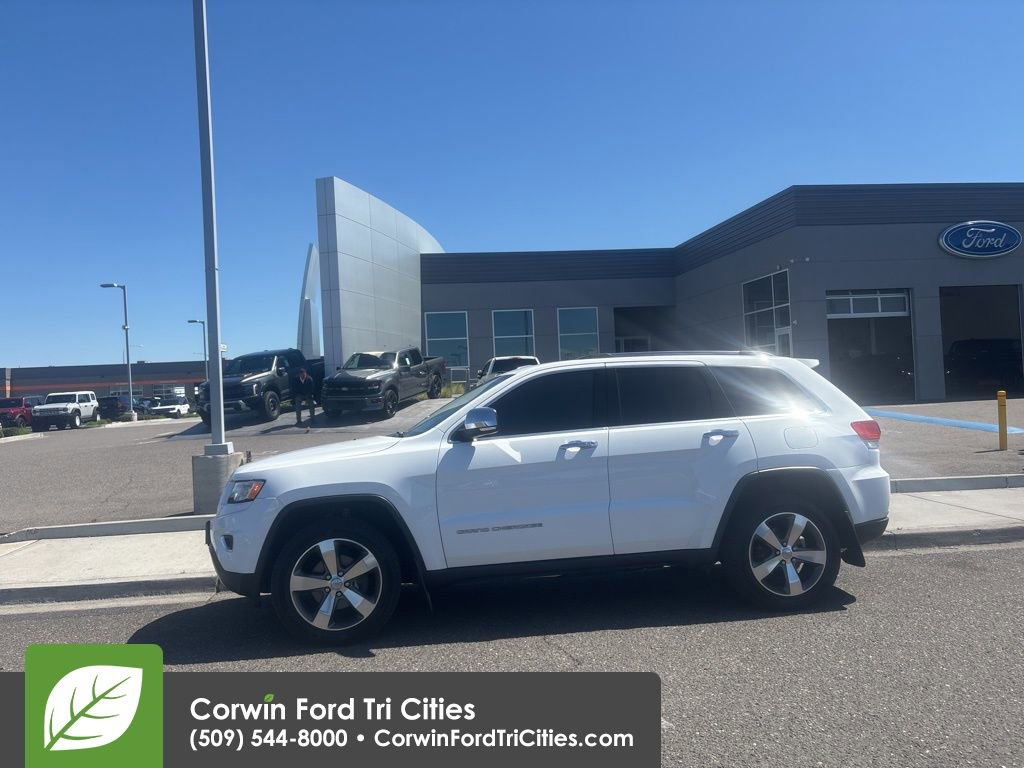 Used 2016 Jeep Grand Cherokee Limited w/ Luxury Group II AWD/4WD image 3