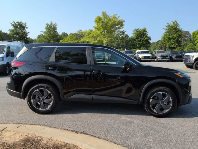 Used 2025 Nissan Rogue SV FWD image 3