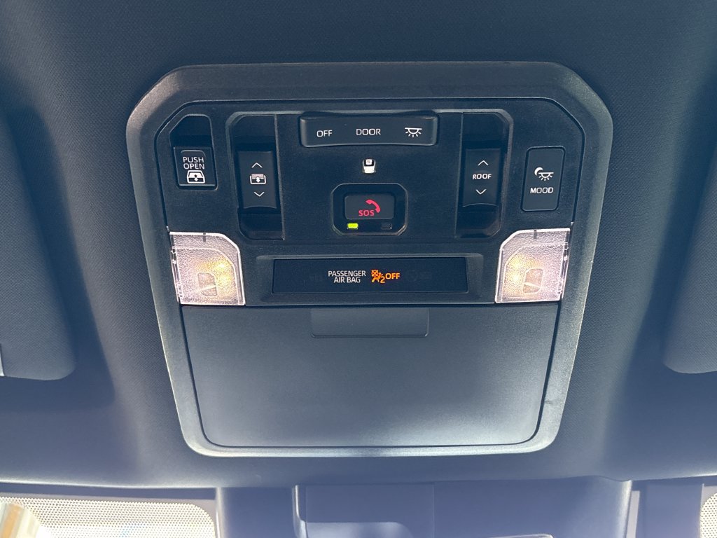 Used 2025 Toyota Tundra Platinum AWD/4WD image 47