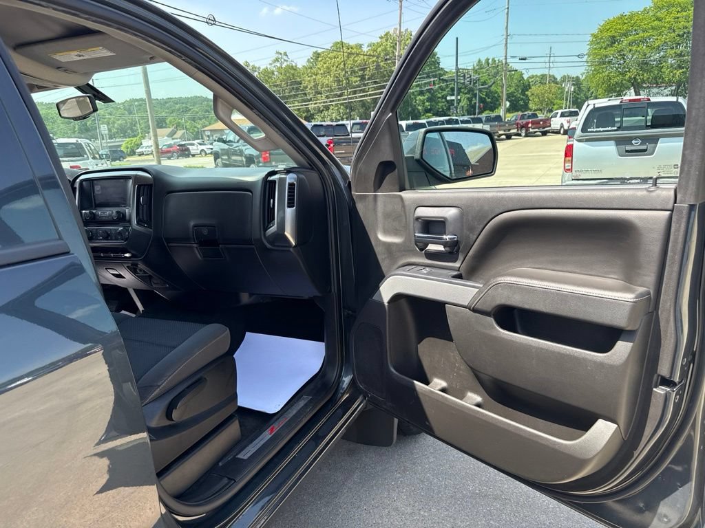 Used 2018 Chevrolet Silverado 1500 LT w/ All Star Edition AWD/4WD image 37