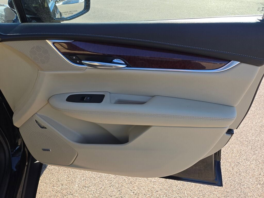 Used 2019 Cadillac XT5 Luxury image 5