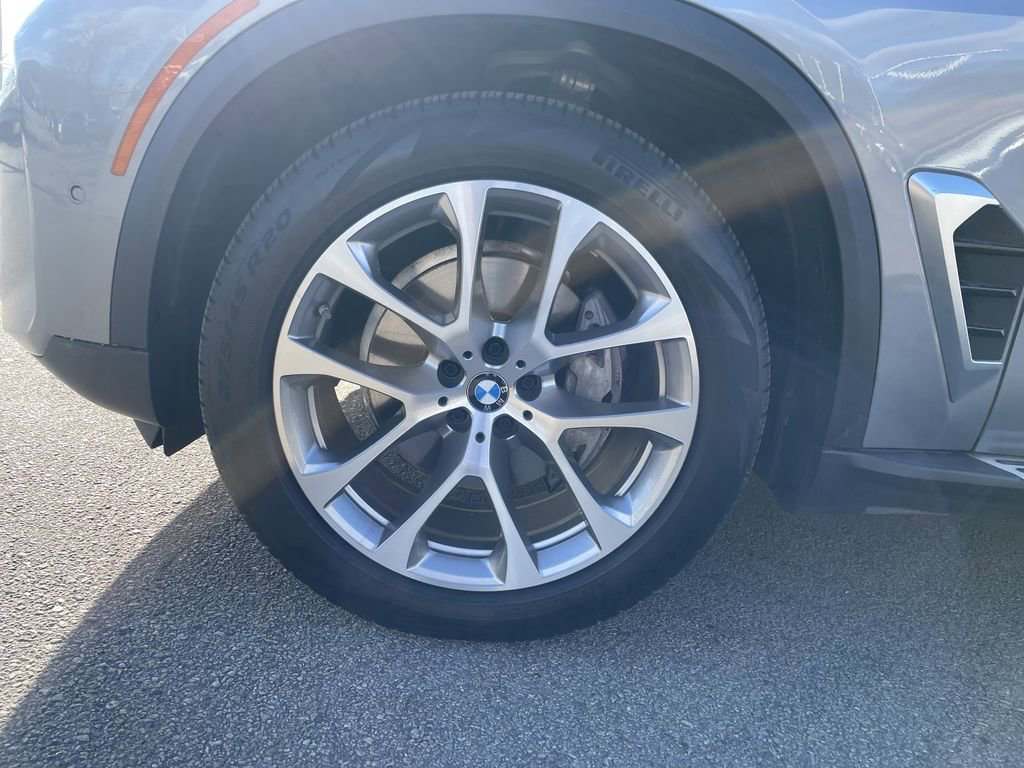 Used 2024 BMW X5 xDrive40i w/ Premium Package image 9