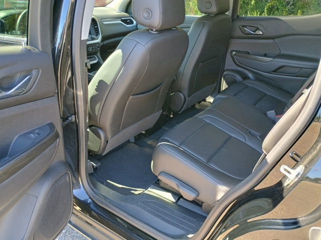 Used 2023 GMC Acadia SLT image 20