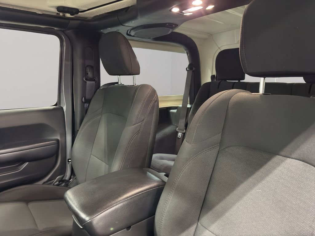 Used 2021 Jeep Wrangler Willys image 5