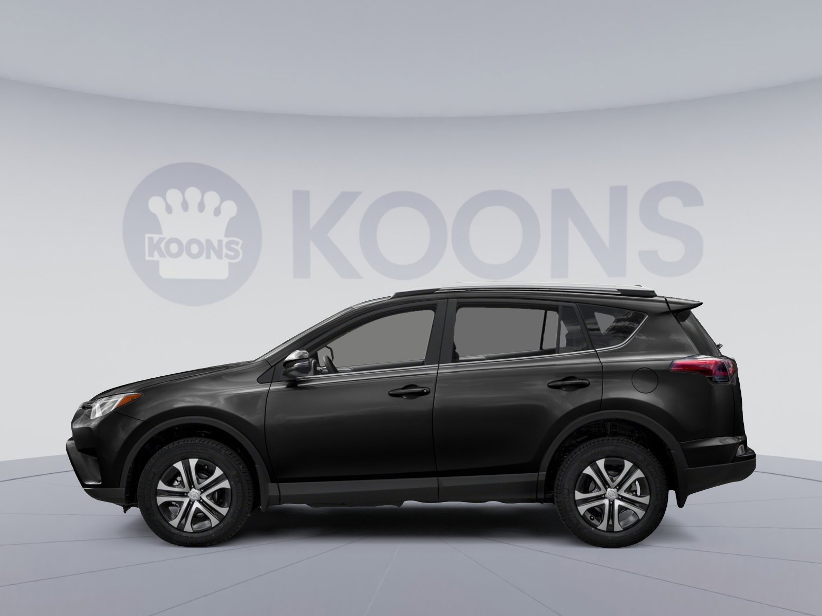 Used 2018 Toyota RAV4 LE w/ All Weather Liner Package image 4