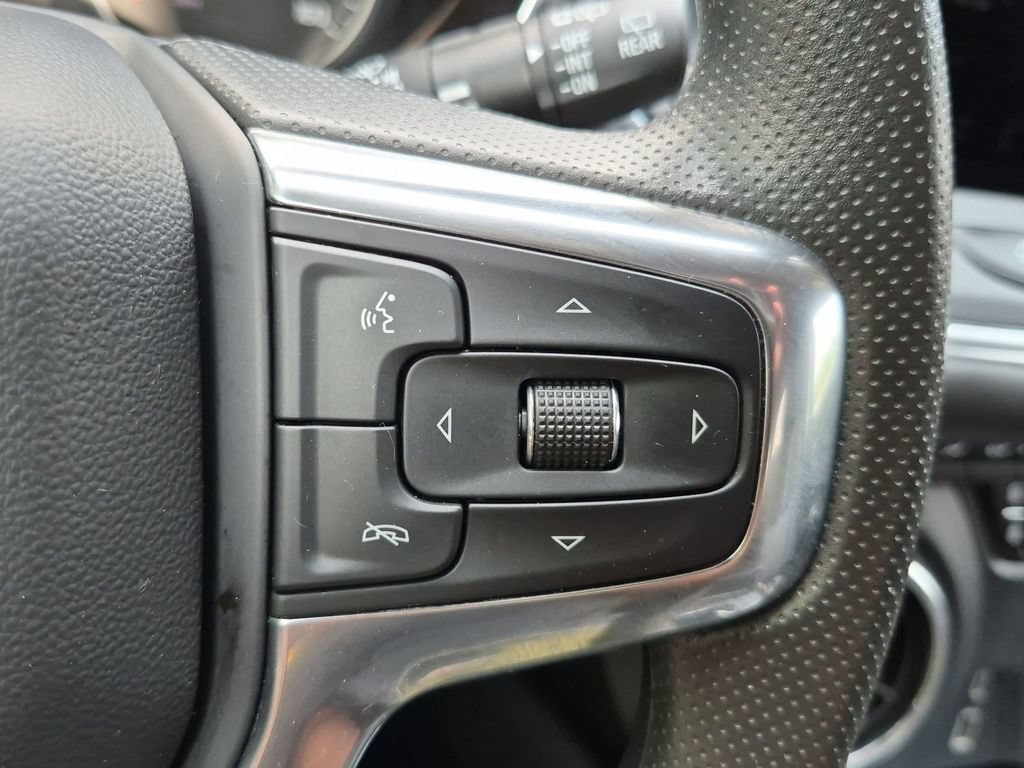 Used 2025 Chevrolet Blazer LT AWD/4WD image 21