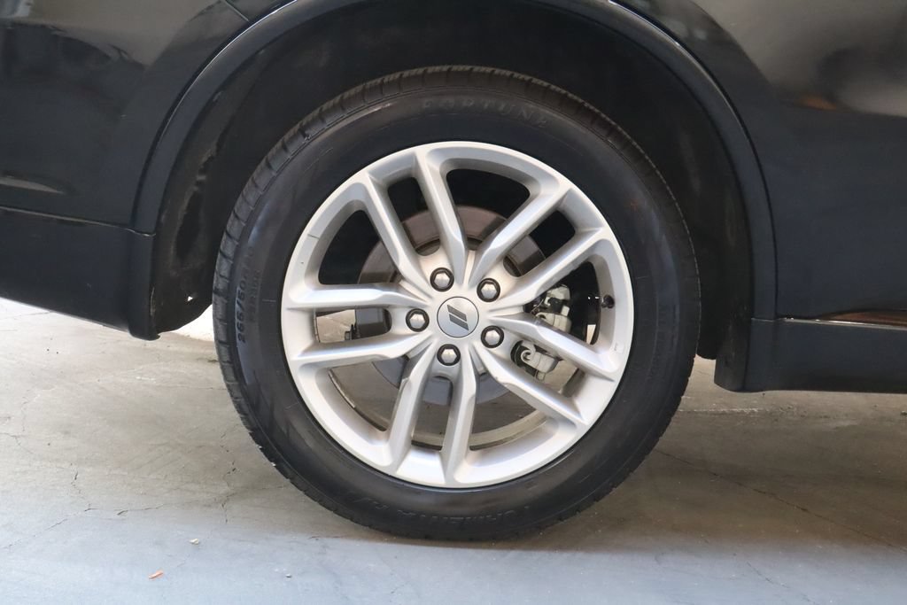 Used 2024 Dodge Durango GT RWD image 11
