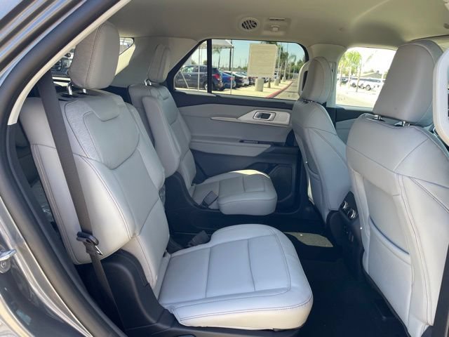 New 2026 Ford Explorer Active w/ Active Comfort Package RWD image 25
