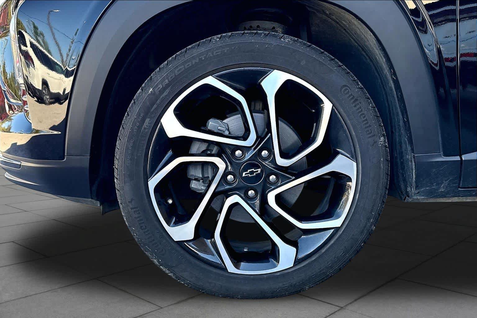 Used 2024 Chevrolet Trax RS w/ Driver Confidence Package FWD image 11