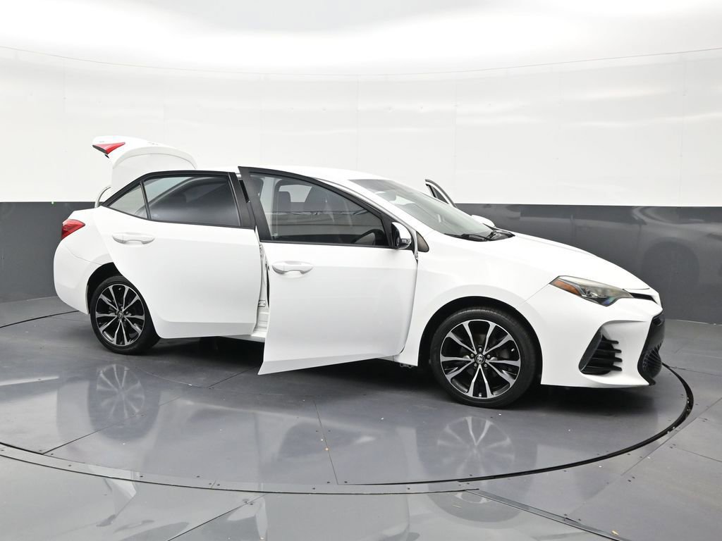 Used 2017 Toyota Corolla FWD image 34