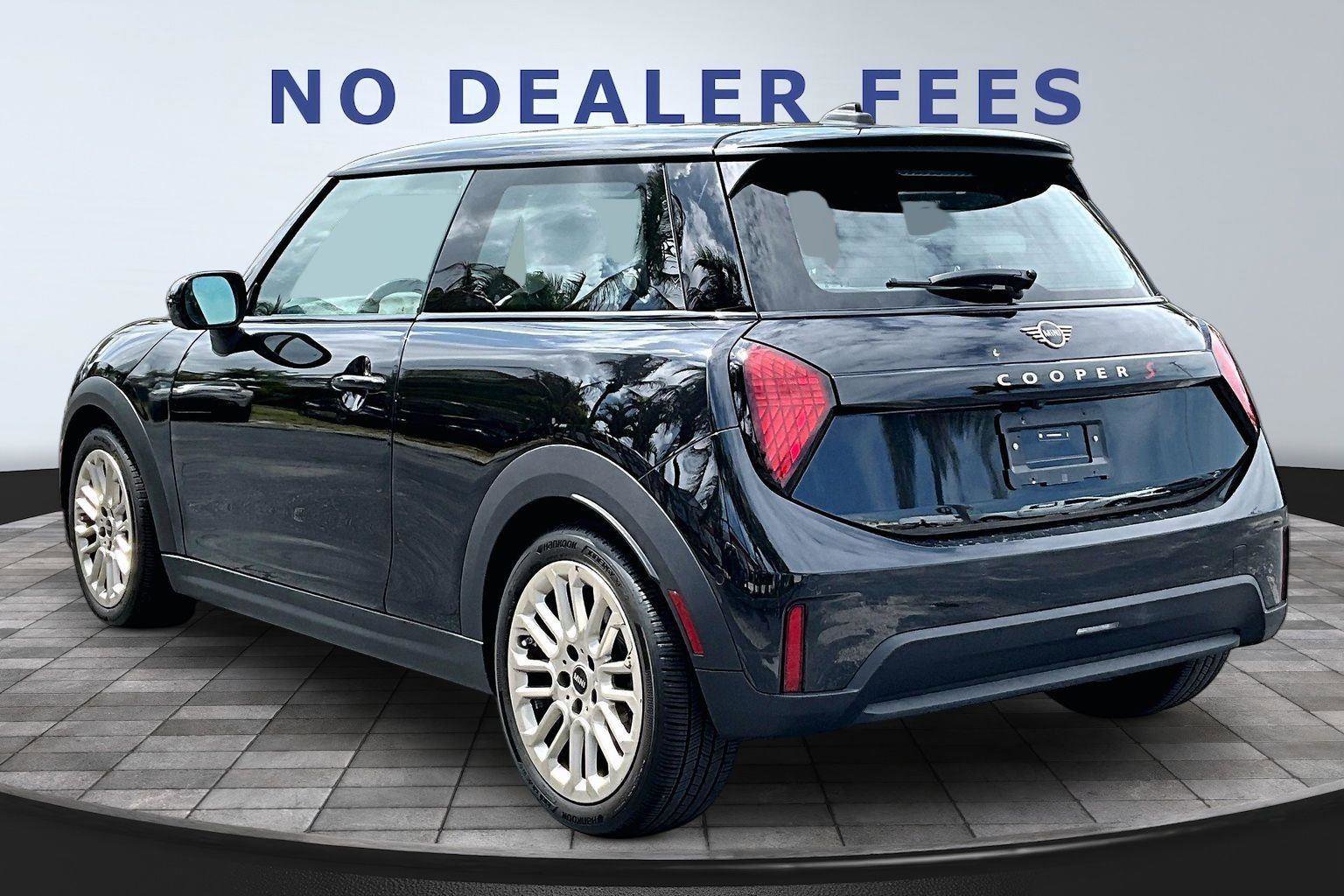 Used 2025 MINI Cooper S FWD image 4