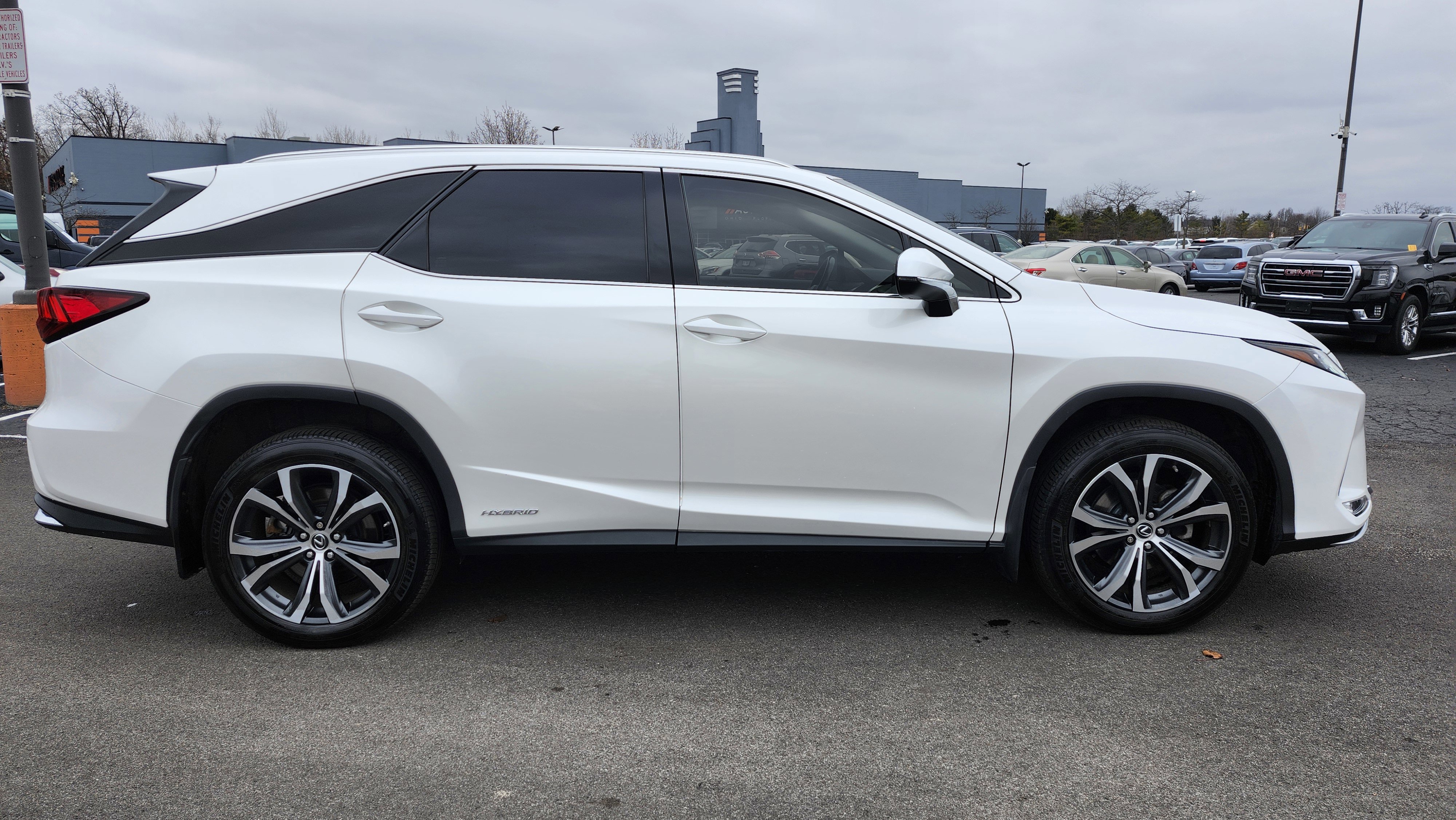 Used 2022 Lexus RX 450hL AWD w/ Premium Package image 23