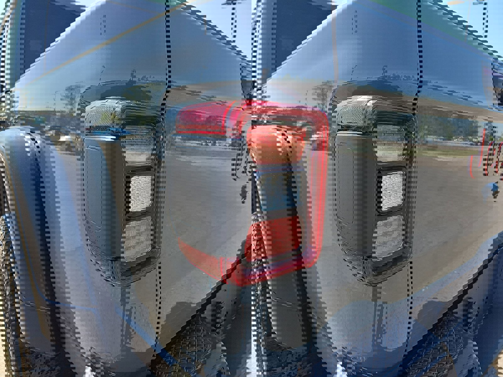 Used 2022 Jeep Gladiator Mojave w/ LED Lighting Group AWD/4WD image 34