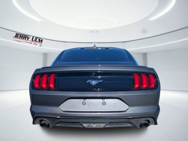 Used 2023 Ford Mustang Premium image 4