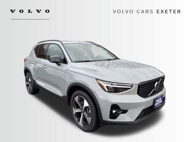 New 2026 Volvo XC40 B5 Plus w/ Protection Package Premier AWD/4WD image 7