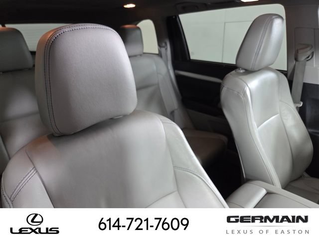 Used 2019 Toyota Highlander XLE AWD/4WD image 19