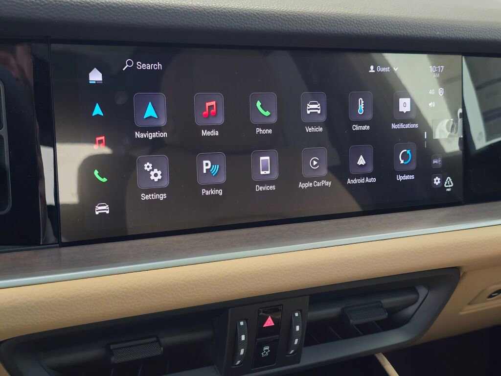 New 2025 Porsche Cayenne image 17