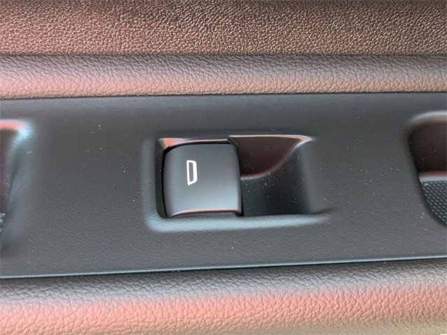 Used 2022 GMC Terrain SLE w/ Driver Convenience Package image 30