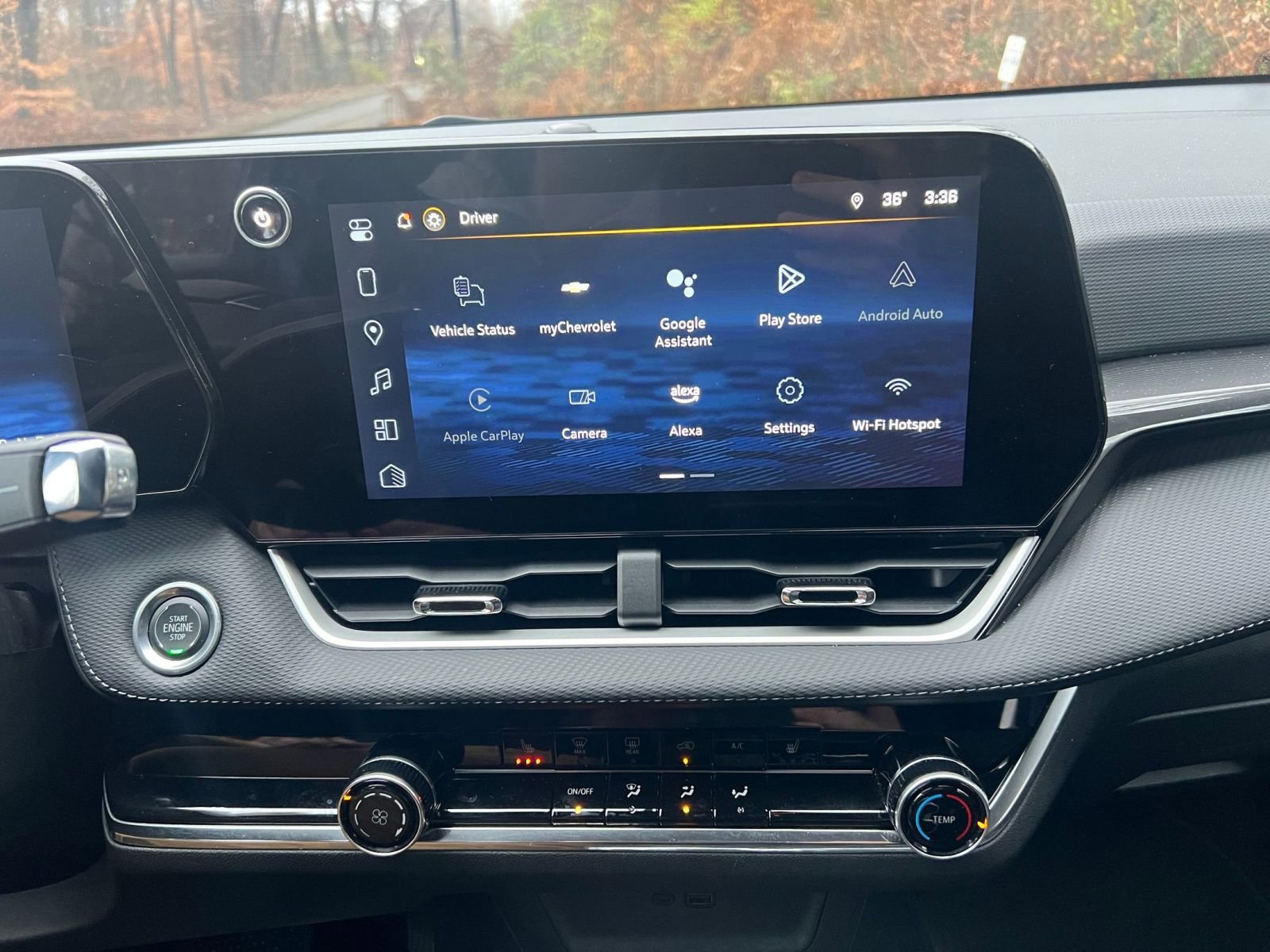 Used 2025 Chevrolet Equinox LT image 18