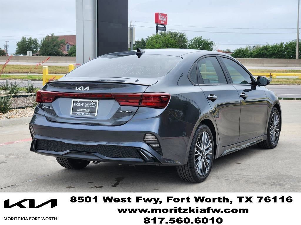 Certified 2022 Kia Forte GT-Line FWD image 4