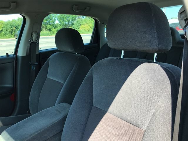 Used 2008 Chevrolet Impala LT FWD image 6