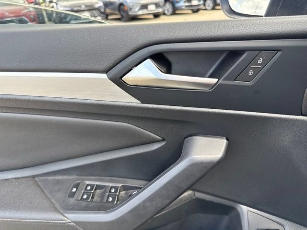 Used 2025 Volkswagen Jetta S FWD image 33