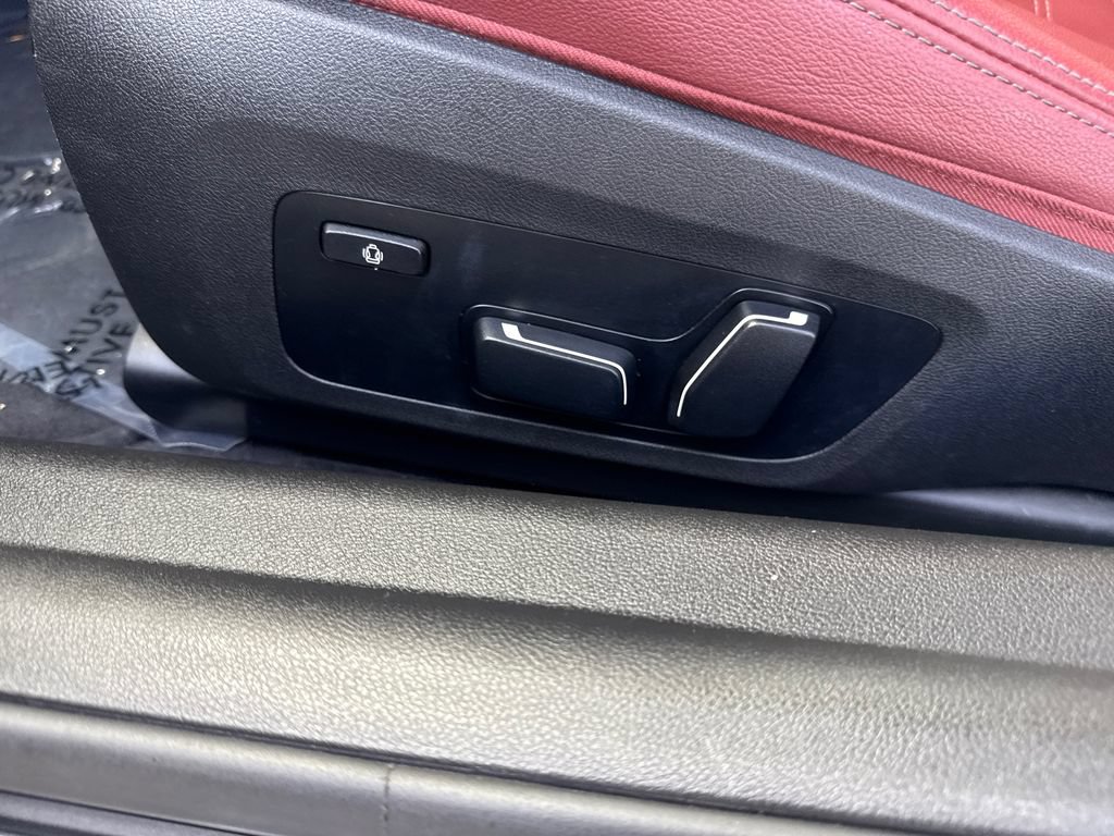 Used 2024 BMW 230i Coupe w/ Premium Package RWD image 20