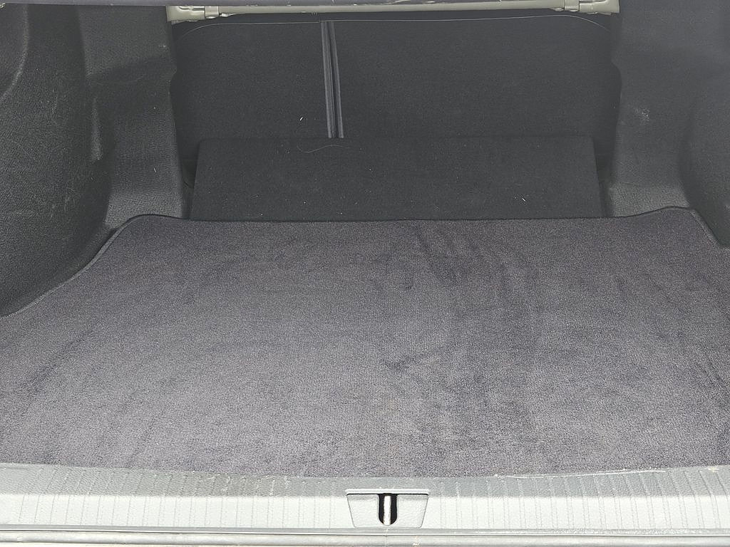 Used 2022 Toyota Avalon Limited FWD image 25