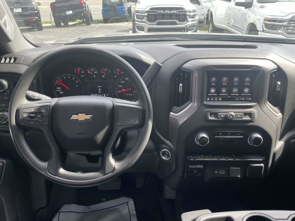 Used 2025 Chevrolet Silverado 1500 Custom image 21