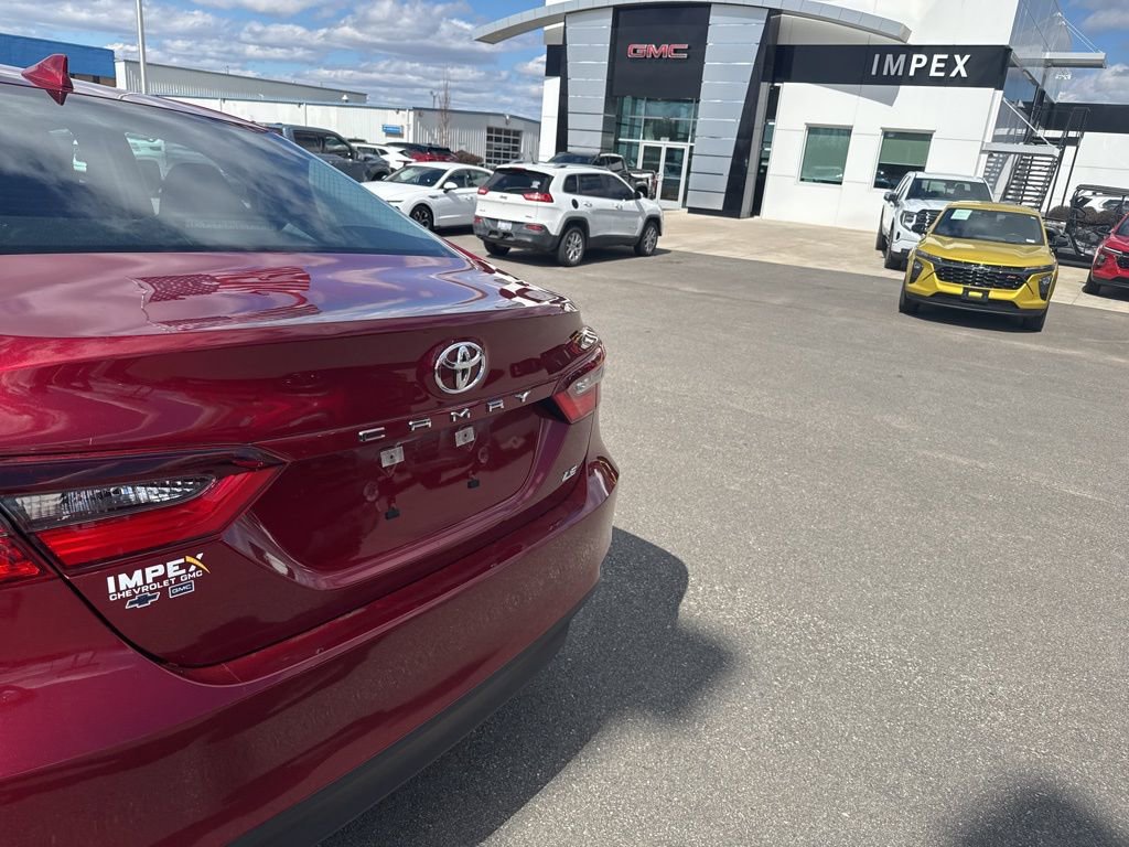 Used 2022 Toyota Camry LE w/ Convenience Package image 28