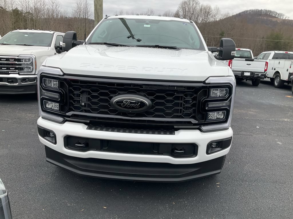 New 2026 Ford F250 Lariat w/ Black Appearance Package AWD/4WD image 2