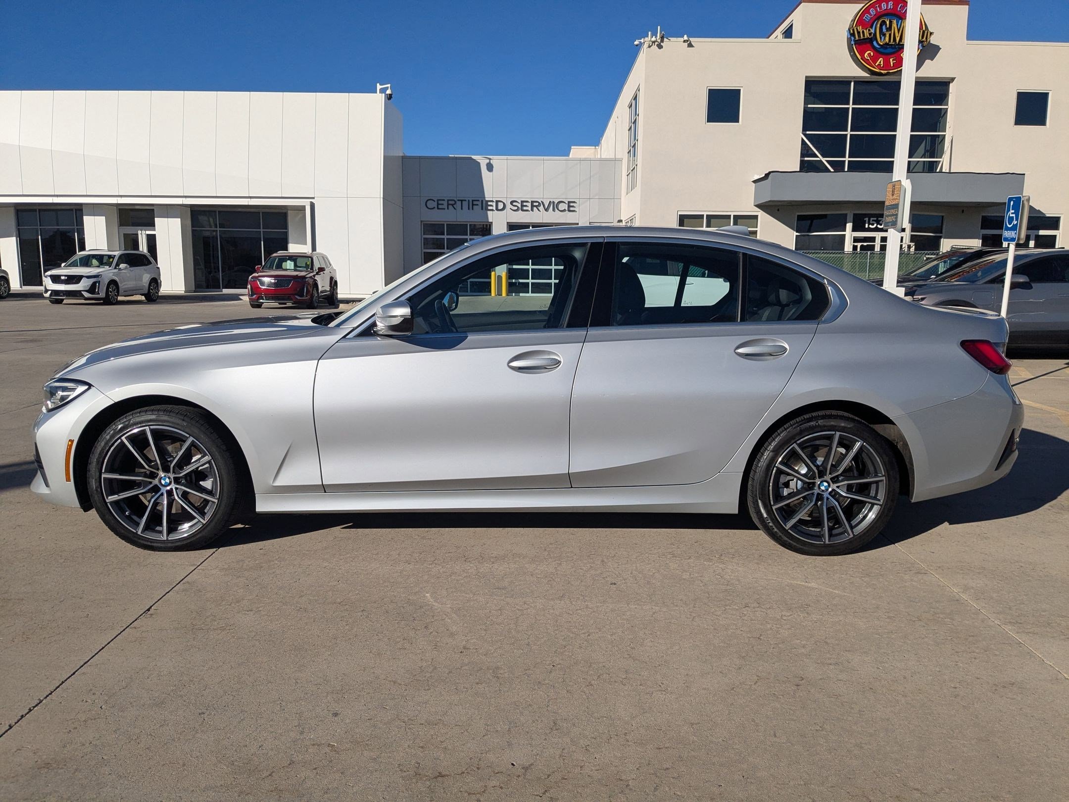 Used 2020 BMW 330i xDrive Sedan w/ Convenience Package image 3