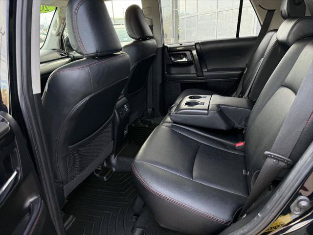 Certified 2020 Toyota 4Runner TRD Off-Road Premium AWD/4WD image 15