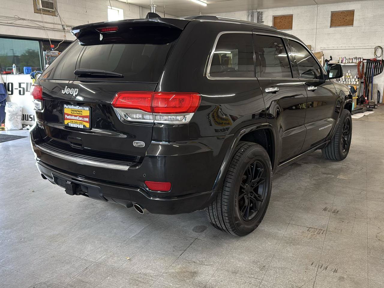 Used 2015 Jeep Grand Cherokee Overland AWD/4WD image 85